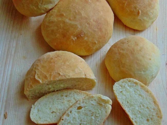 Recette facile de petites pains à l'huile d'olive - Recette par L