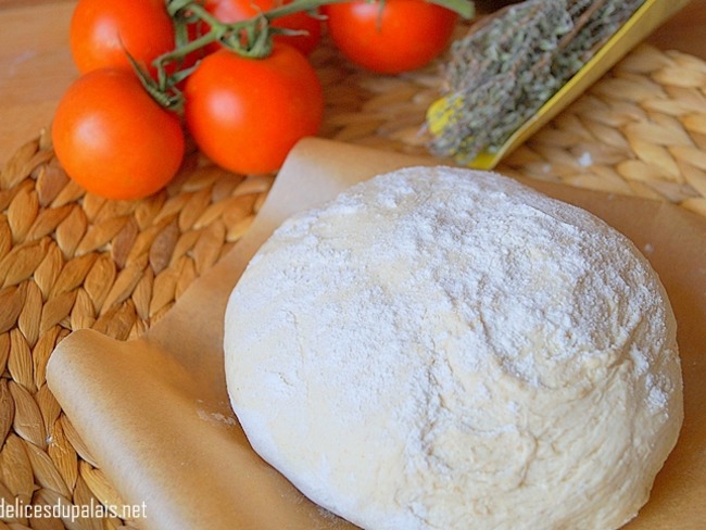 Pâte à pizza express sans repos - Recette par auxdelicesdupalais