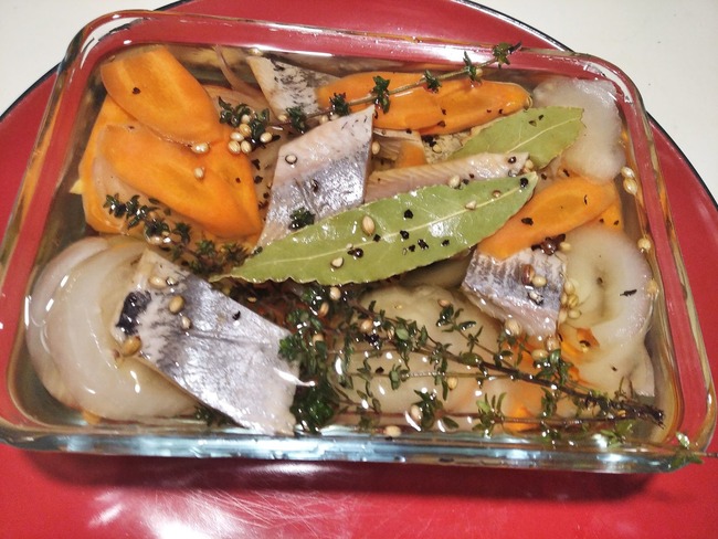 Filets De Harengs Marinés à L'huile Conservation Harengs fumés marinés à l'huile façon brasserie. - Recette par Chef