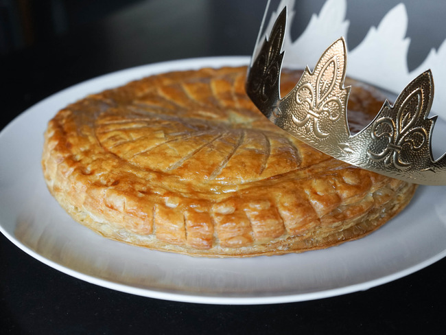 Galette Des Rois Traditionnelle Frangipane Ou Creme D Amande Video Recette Par Chef Simon