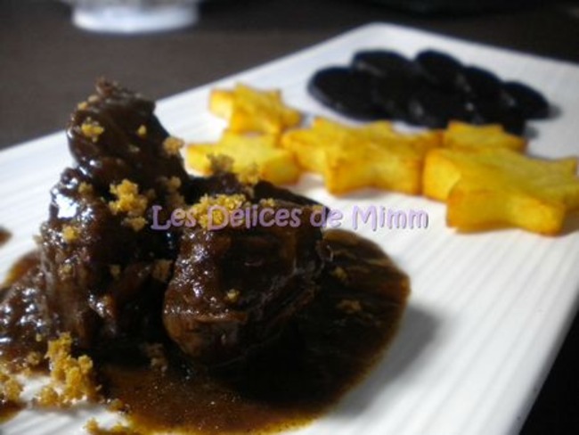 Civet De Chevreuil à La Bière Et Au Pain D'épices