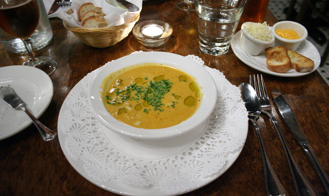 Pour Des Fetes Chics Et Raffinees Optez Pour Une Recette De Bisque De Homard